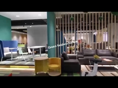 Ρίξτε μια ματιά στο σαλόνι μας.